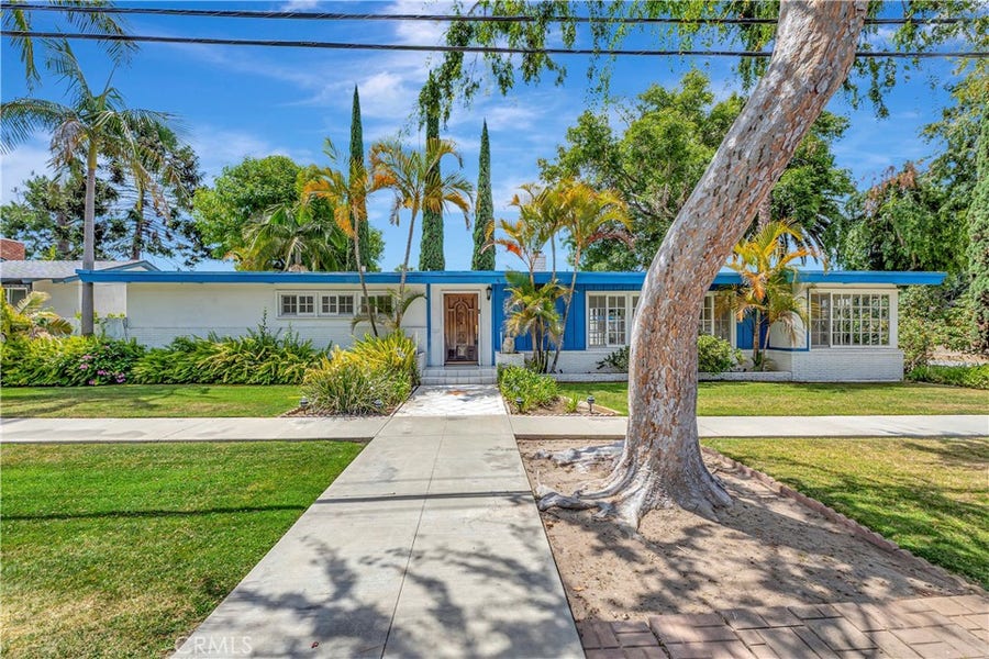 Property photo for 150 W 36th Street, Long Beach, CA