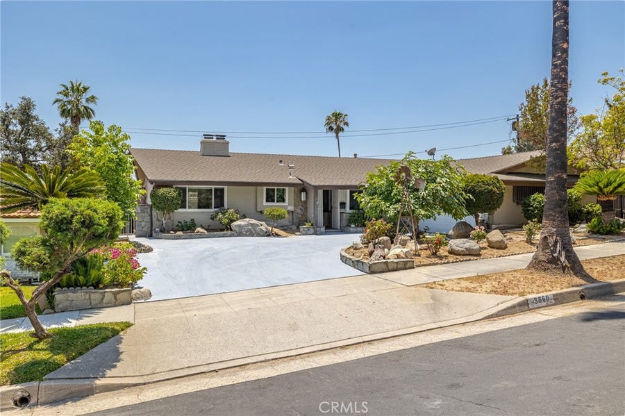 Property photo for 3860 Valley Lights Drive, Pasadena, CA