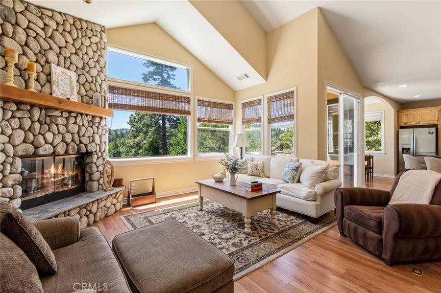 Property photo for 27347 Maplewood, Lake Arrowhead, CA