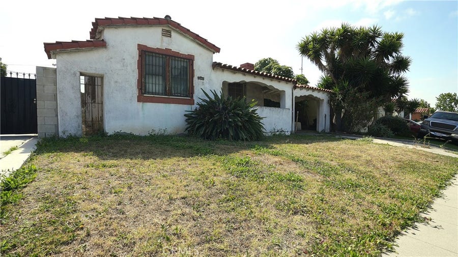 Property photo for 10504 S Manhattan, Los Angeles, CA