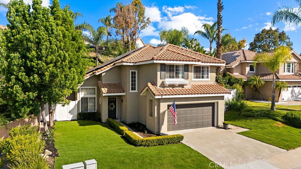 9 El Tambor, Rancho Santa Margarita, CA 92688 9 El Tambor, Rancho Santa Margarita, CA 92688