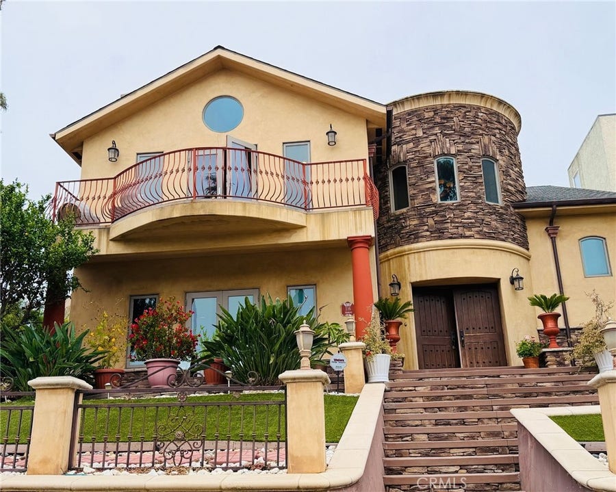 Property photo for 116 Termino, Long Beach, CA