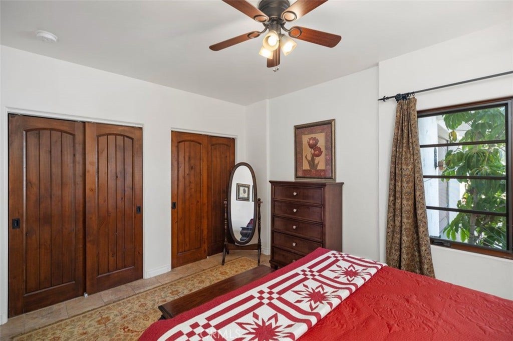 240 Avenida Rosa, #B, San Clemente, CA 92672 Primary bedroom.