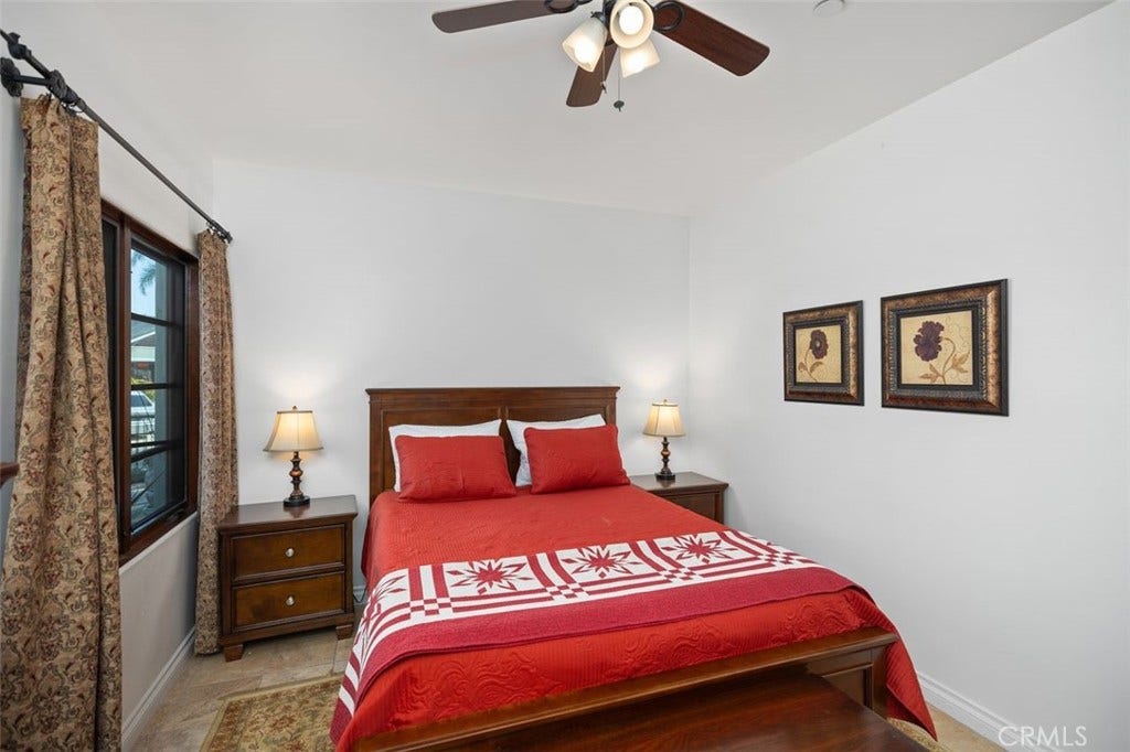 240 Avenida Rosa, #B, San Clemente, CA 92672 Primary bedroom.