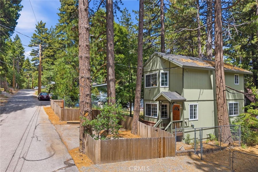 Property photo for 2543 Whispering Pines, Running Springs, CA
