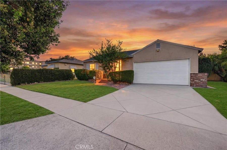 Property photo for 6724 De Celis Place, Lake Balboa, CA