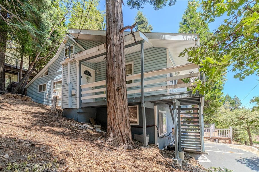Property photo for 1223 Bear Springs, Rimforest, CA
