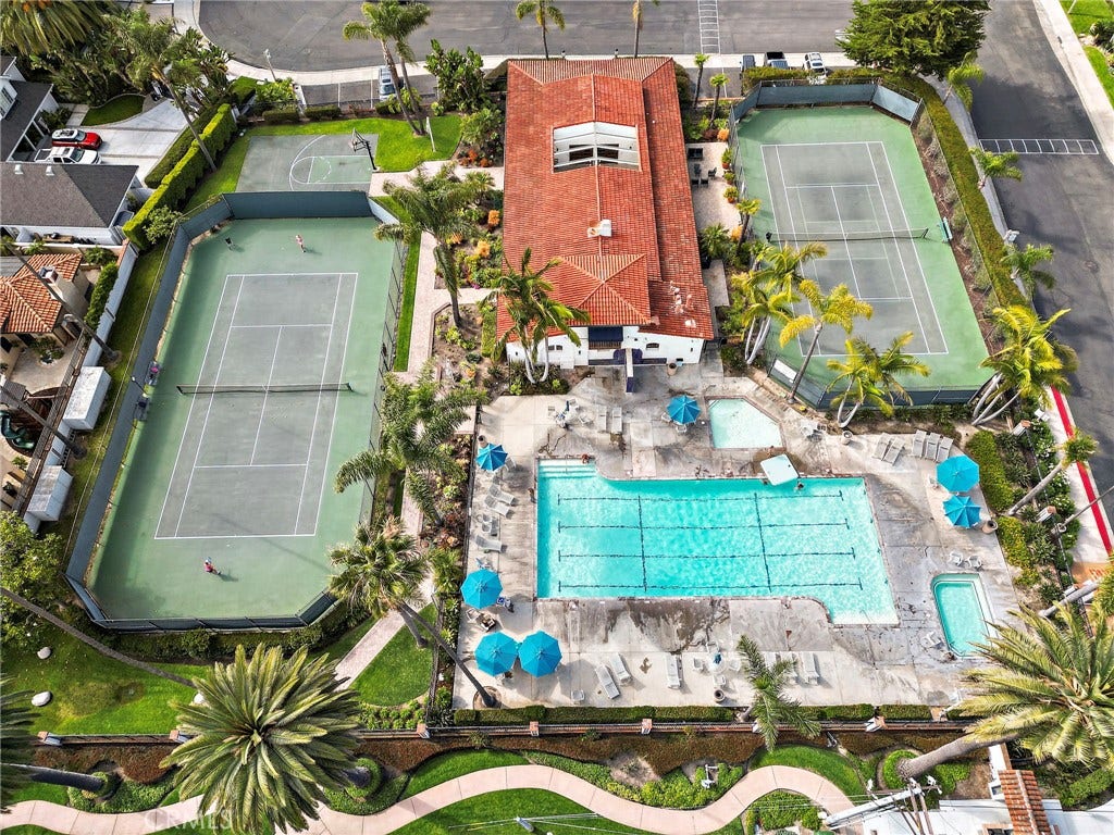 4018 Calle Marlena, San Clemente, CA 92672 4018 Calle Marlena, San Clemente, CA 92672