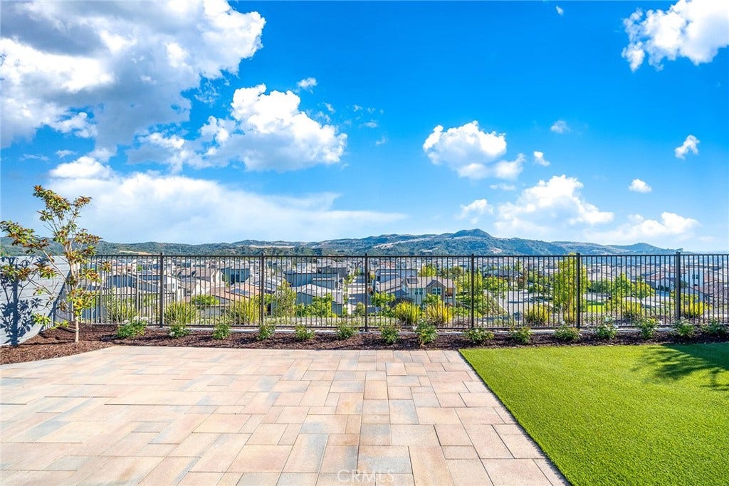 240 Autumn Way, Rancho Mission Viejo, CA 92694 240 Autumn Way, Rancho Mission Viejo, CA 92694