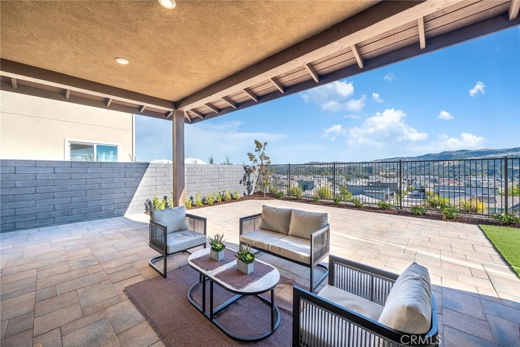 240 Autumn Way, Rancho Mission Viejo, CA 92694 240 Autumn Way, Rancho Mission Viejo, CA 92694