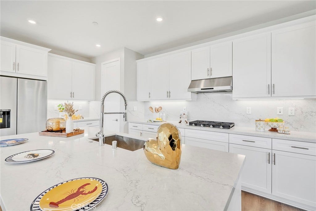 240 Autumn Way, Rancho Mission Viejo, CA 92694 240 Autumn Way, Rancho Mission Viejo, CA 92694