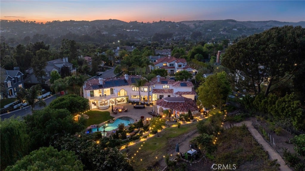 28572 Paseo Zorro, San Juan Capistrano, CA 92675 28572 Paseo Zorro, San Juan Capistrano, CA 92675