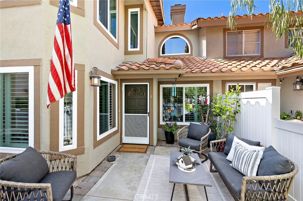 6 Vista Cielo, Rancho Santa Margarita, CA 92688 6 Vista Cielo, Rancho Santa Margarita, CA 92688