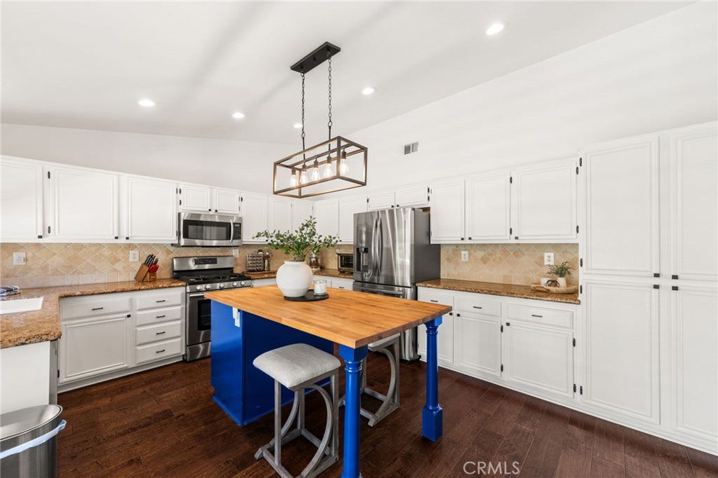42 La Sordina, Rancho Santa Margarita, CA 92688 42 La Sordina, Rancho Santa Margarita, CA 92688