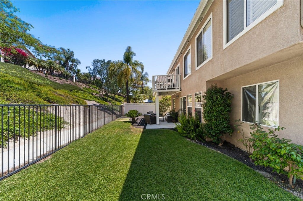 42 La Sordina, Rancho Santa Margarita, CA 92688 42 La Sordina, Rancho Santa Margarita, CA 92688