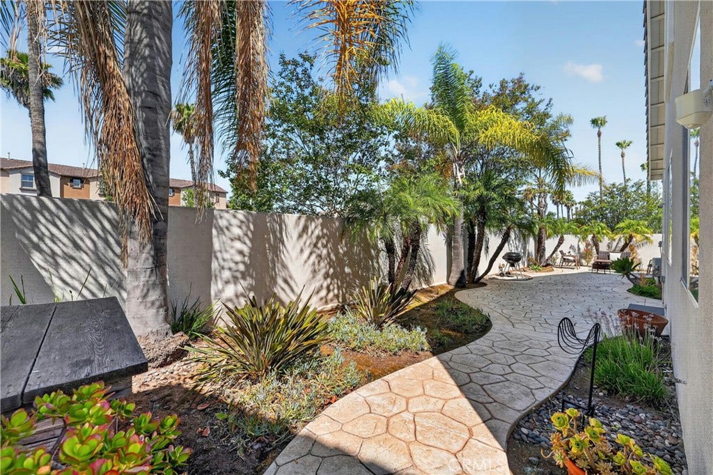 21 Calle Del Mar, Rancho Santa Margarita, CA 92688 21 Calle Del Mar, Rancho Santa Margarita, CA 92688