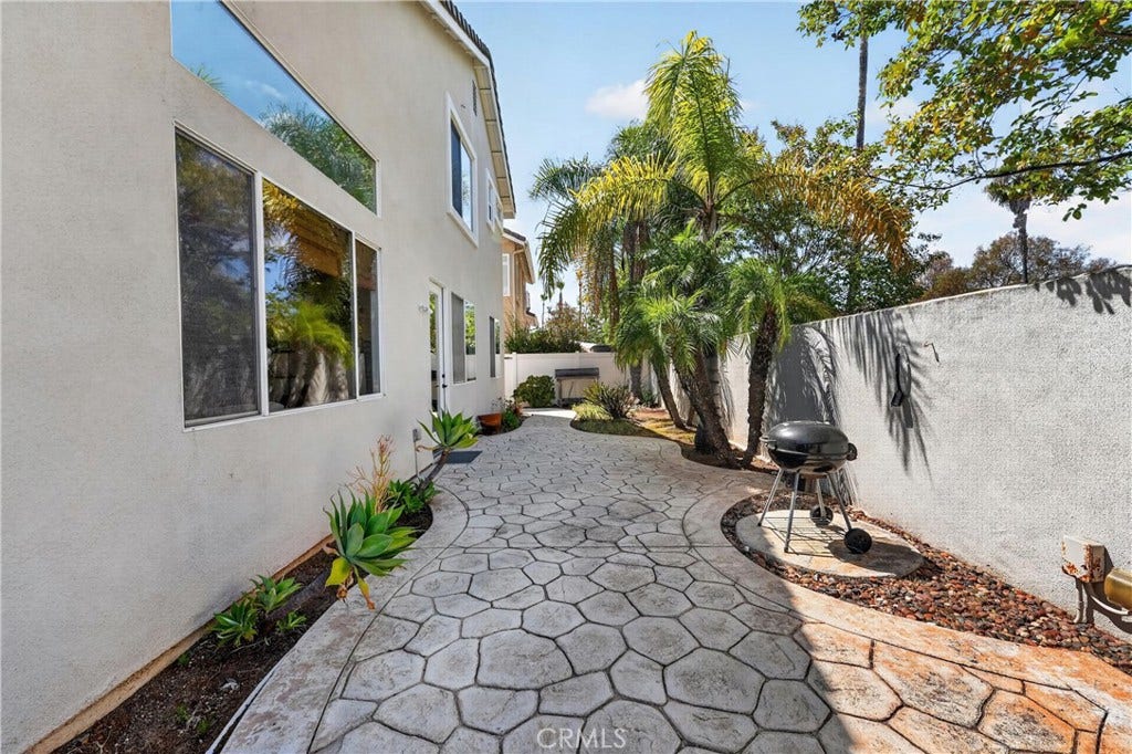 21 Calle Del Mar, Rancho Santa Margarita, CA 92688 21 Calle Del Mar, Rancho Santa Margarita, CA 92688