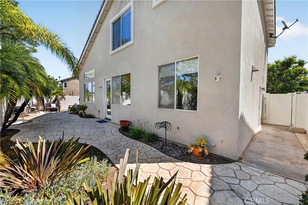 21 Calle Del Mar, Rancho Santa Margarita, CA 92688 21 Calle Del Mar, Rancho Santa Margarita, CA 92688