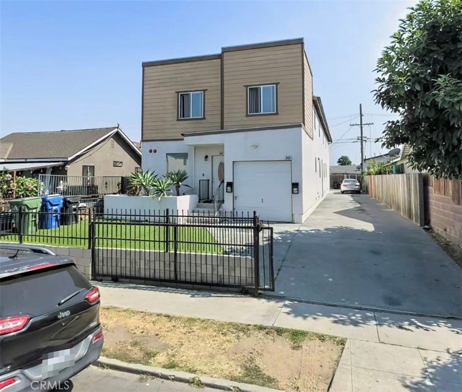 Property photo for 342 E 118th, Los Angeles, CA