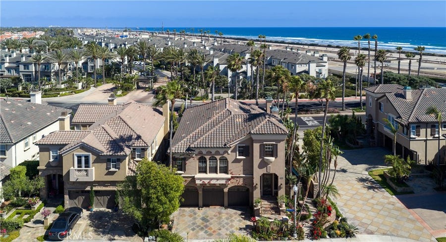 Property photo for 5612 OCEAN VISTA Drive, Huntington Beach, CA