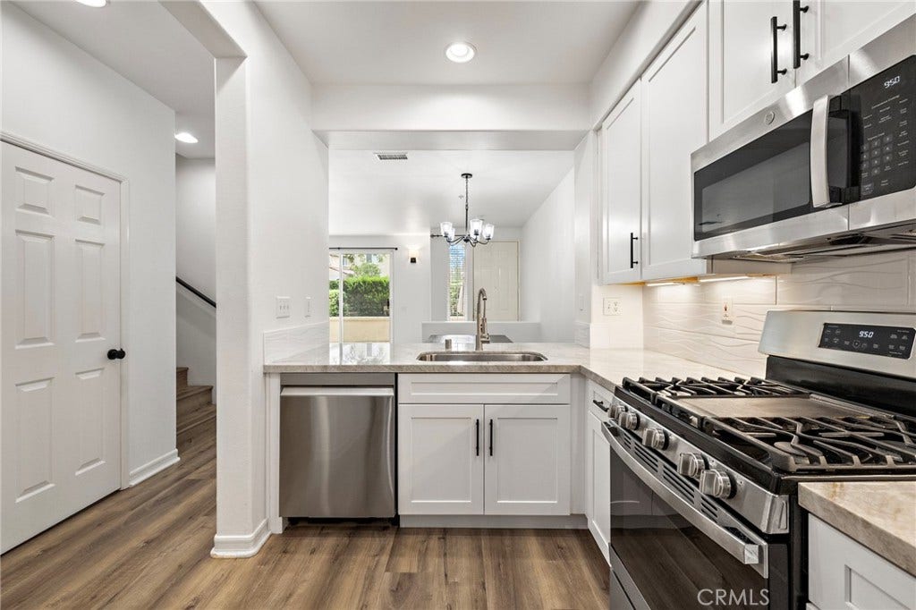 25 Via Vicini, Rancho Santa Margarita, CA 92688 25 Via Vicini, Rancho Santa Margarita, CA 92688