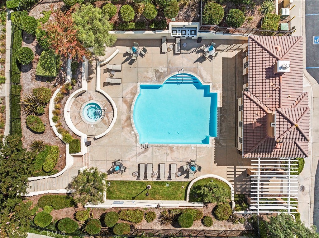 25 Via Vicini, Rancho Santa Margarita, CA 92688 25 Via Vicini, Rancho Santa Margarita, CA 92688