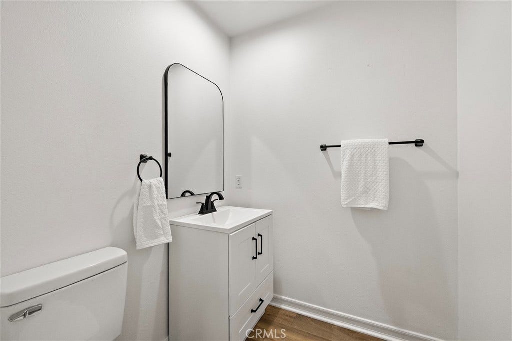 25 Via Vicini, Rancho Santa Margarita, CA 92688 25 Via Vicini, Rancho Santa Margarita, CA 92688