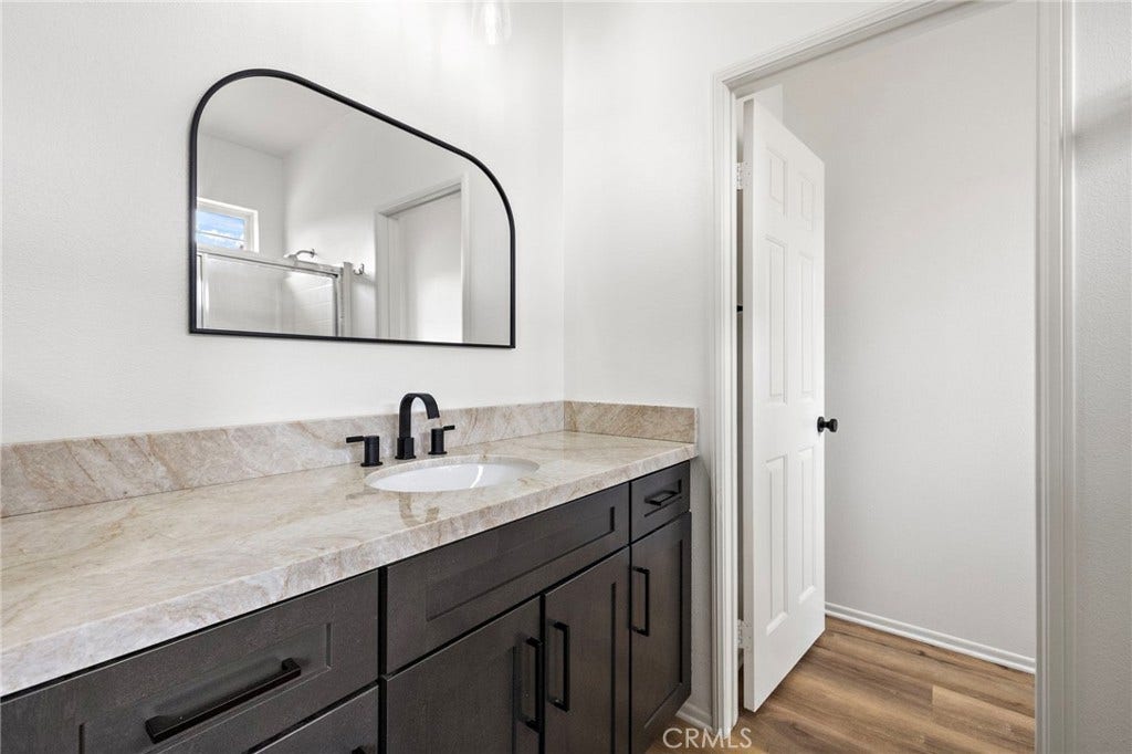 25 Via Vicini, Rancho Santa Margarita, CA 92688 25 Via Vicini, Rancho Santa Margarita, CA 92688
