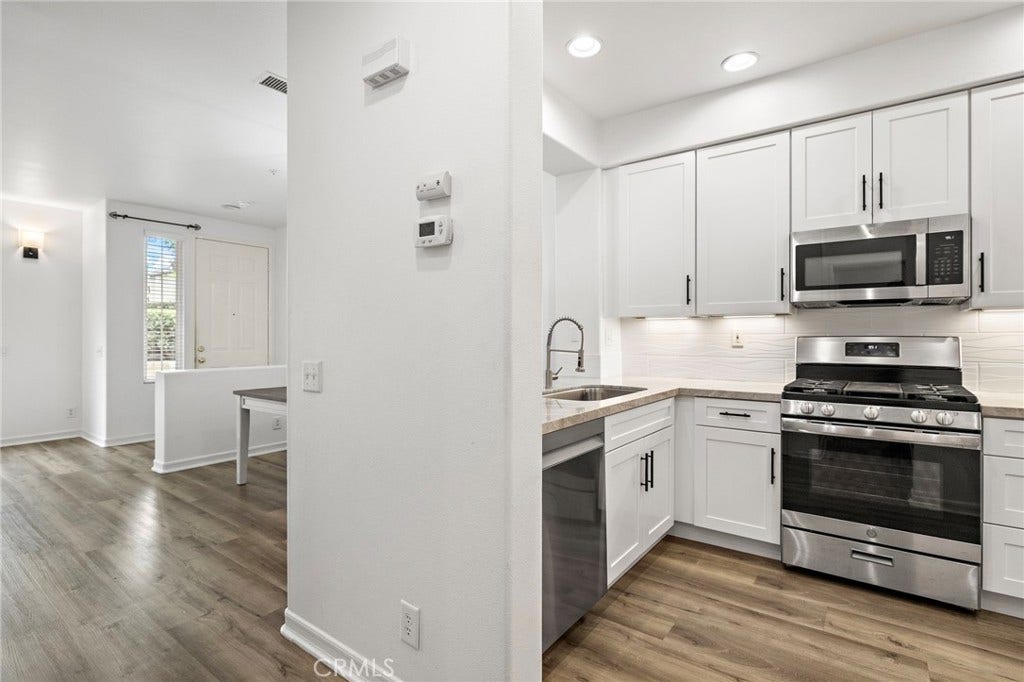 25 Via Vicini, Rancho Santa Margarita, CA 92688 25 Via Vicini, Rancho Santa Margarita, CA 92688
