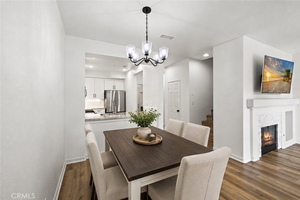 25 Via Vicini, Rancho Santa Margarita, CA 92688 Photo has been virtually staged.