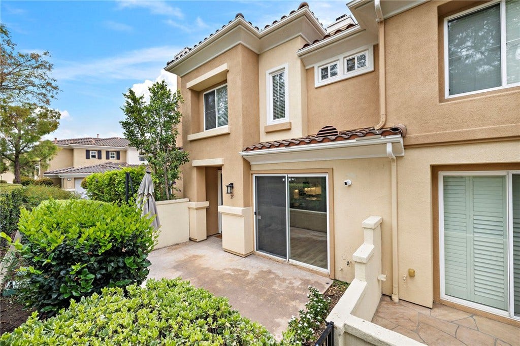 25 Via Vicini, Rancho Santa Margarita, CA 92688 25 Via Vicini, Rancho Santa Margarita, CA 92688
