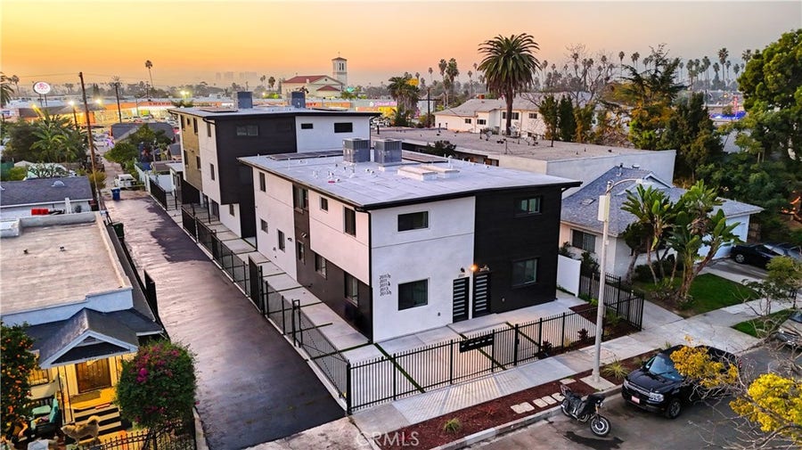 Property photo for 2011 S 8th Avenue, Los Angeles, CA