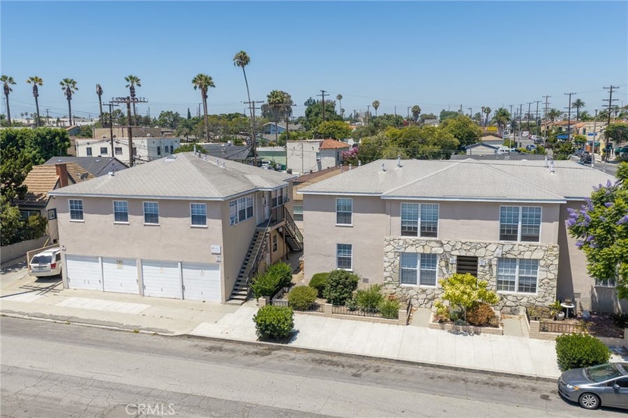 Property photo for 927 Belmont Avenue, Long Beach, CA