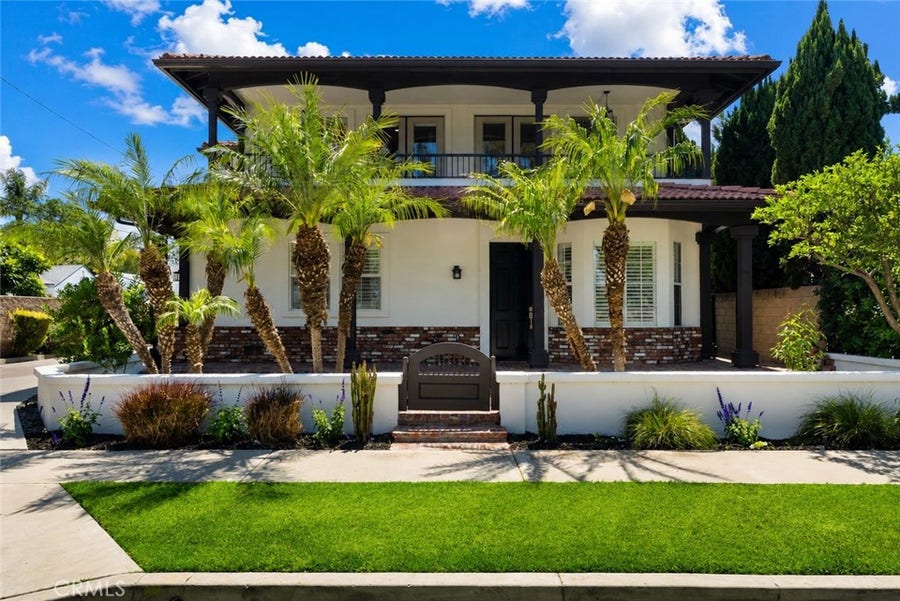 Property photo for 267 Mesa Dr, Costa Mesa, CA