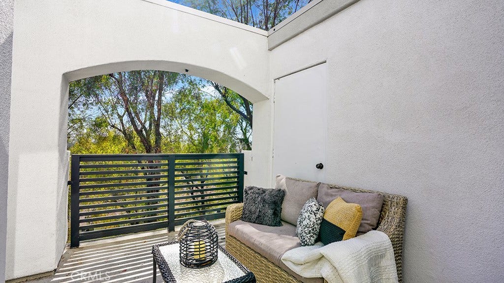 28305 Via Luis, Laguna Niguel, CA 92677 28305 Via Luis, Laguna Niguel, CA 92677