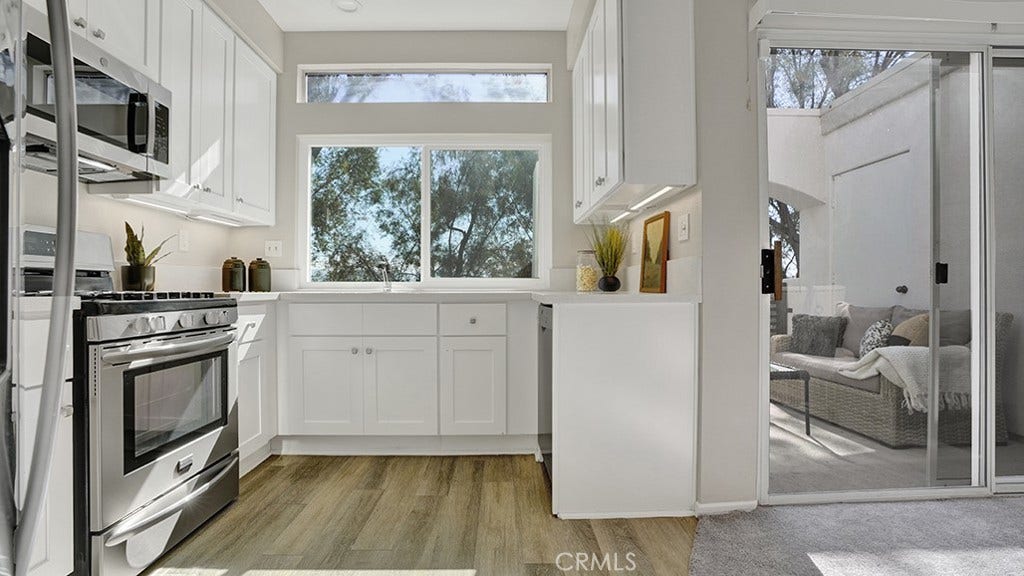28305 Via Luis, Laguna Niguel, CA 92677 28305 Via Luis, Laguna Niguel, CA 92677