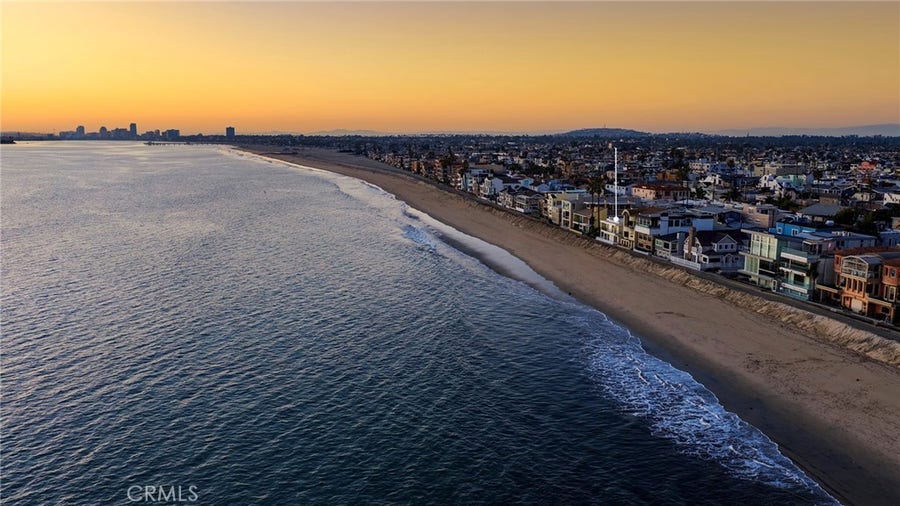 Property photo for 10 66th, Long Beach, CA