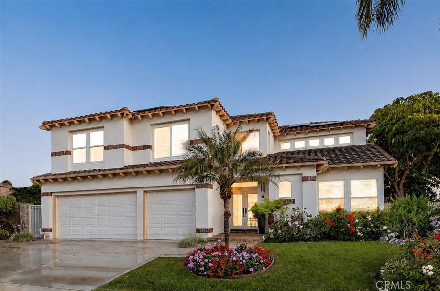 Property photo for 14 Pembroke Ln, Laguna Niguel, CA