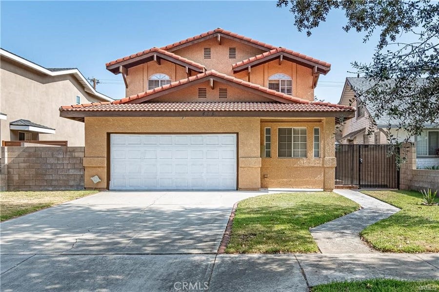 Property photo for 415 W Center Street, Covina, CA