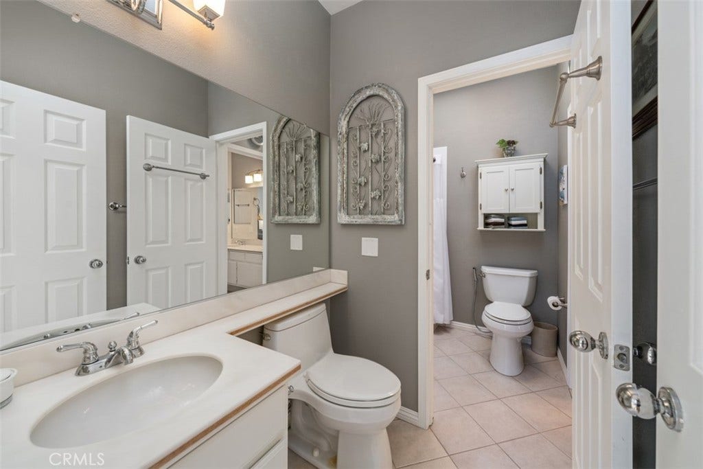 23638 Kingdon Court, #88, Laguna Niguel, CA 92677 Guest Bathroom with connecting door for shared shower/bath.