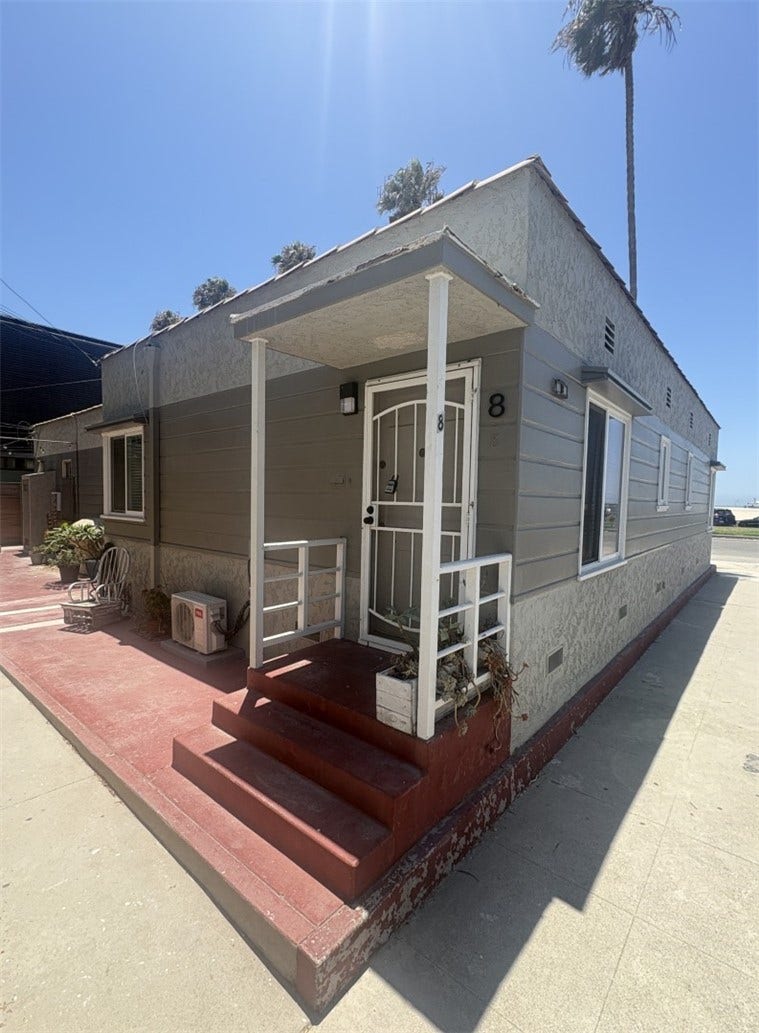 Property photo for 8 Santa Ana, #8, Long Beach, CA