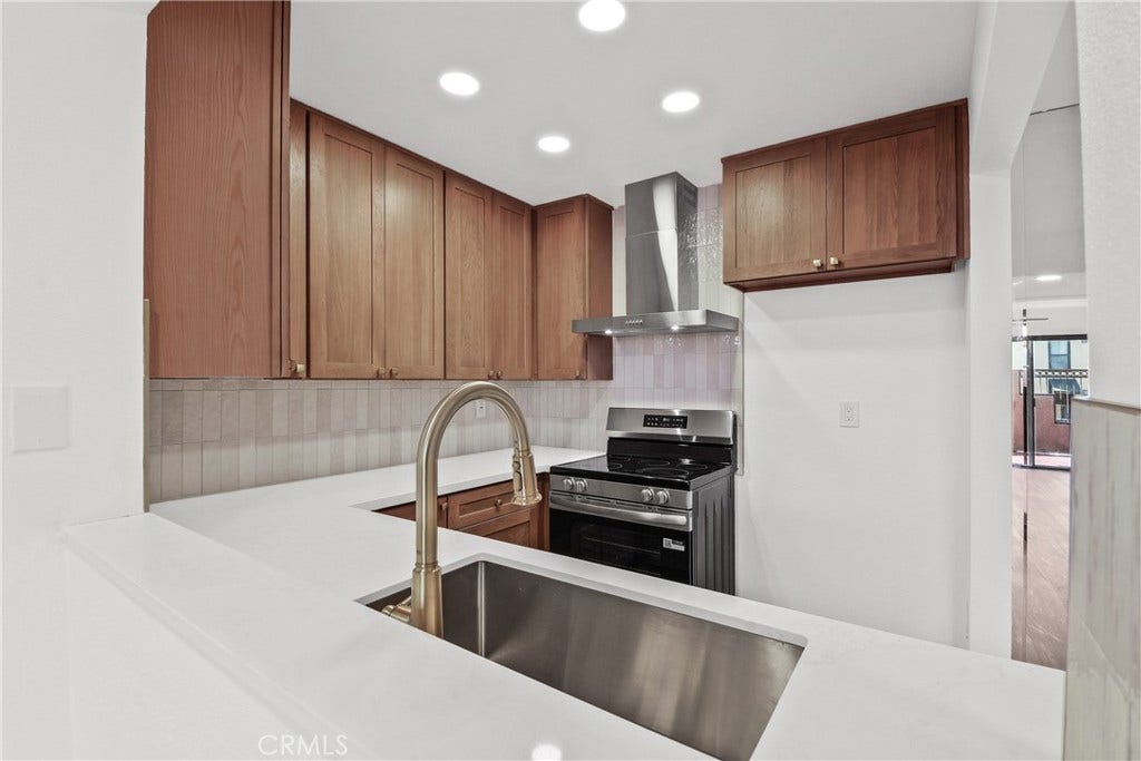 25761 Le Parc, #9, Lake Forest, CA 92630 25761 Le Parc, #9, Lake Forest, CA 92630