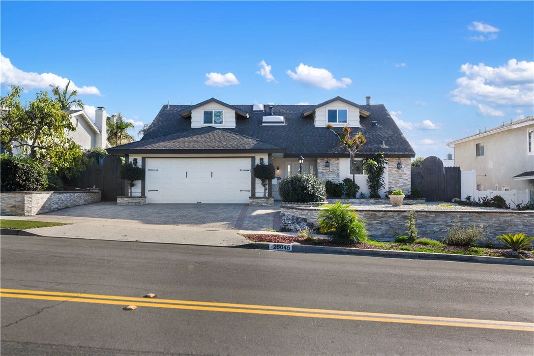 25045 Mackenzie, Laguna Hills, CA 92653 25045 Mackenzie, Laguna Hills, CA 92653