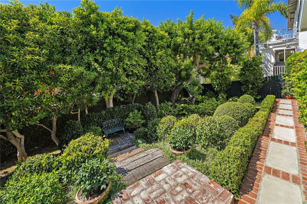 1706 Calle De Los Alamos, San Clemente, CA 92672 1706 Calle De Los Alamos, San Clemente, CA 92672