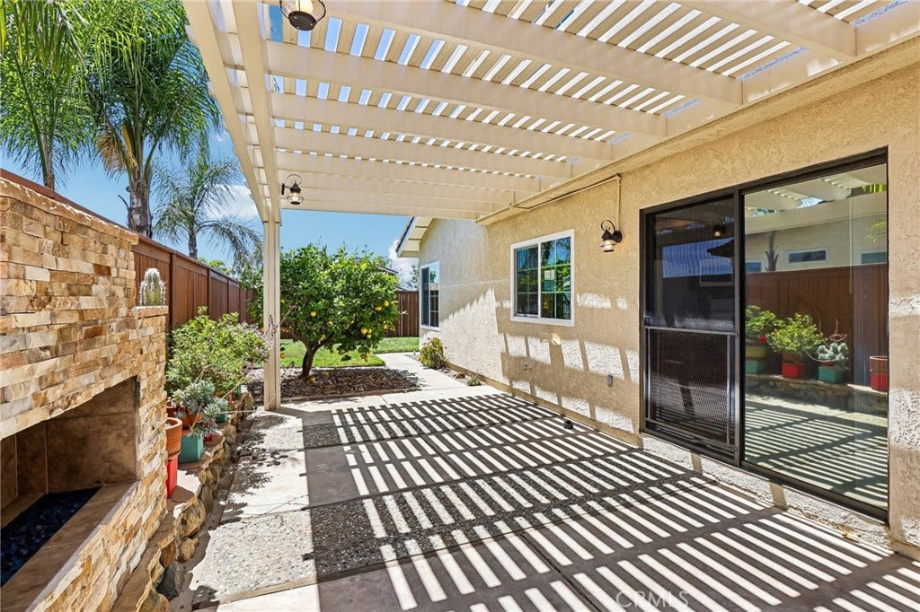 4 El Vaquero, Rancho Santa Margarita, CA 92688 4 El Vaquero, Rancho Santa Margarita, CA 92688