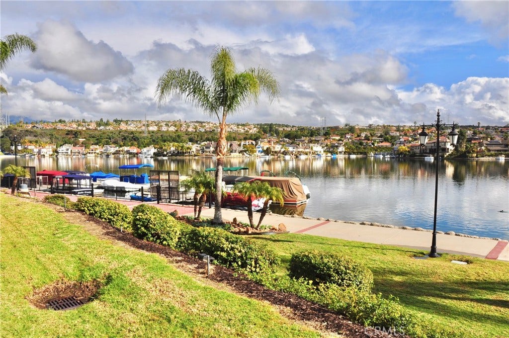 27814 Paguera, #31, Mission Viejo, CA 92692 27814 Paguera, #31, Mission Viejo, CA 92692