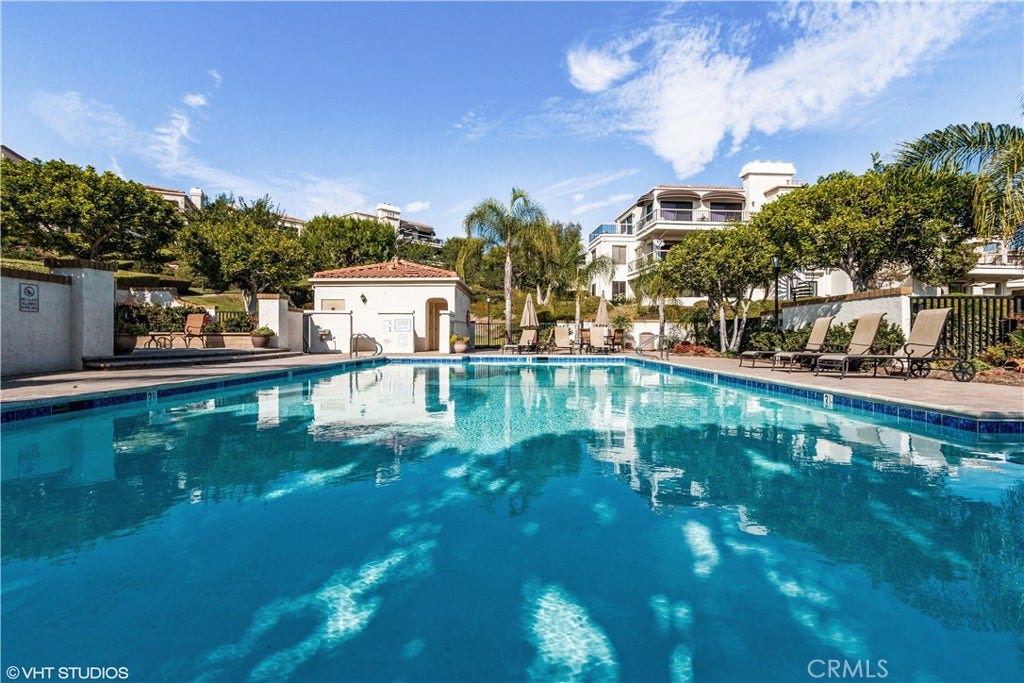 27814 Paguera, #31, Mission Viejo, CA 92692 27814 Paguera, #31, Mission Viejo, CA 92692