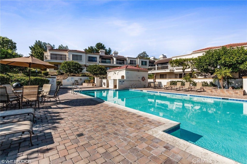 27814 Paguera, #31, Mission Viejo, CA 92692 27814 Paguera, #31, Mission Viejo, CA 92692