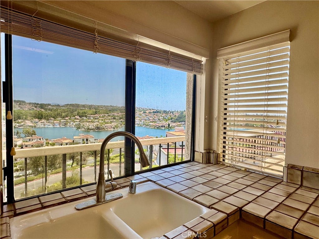 27814 Paguera, #31, Mission Viejo, CA 92692 27814 Paguera, #31, Mission Viejo, CA 92692