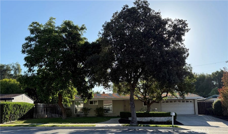 Property photo for 545 E Gainsborough Road, Thousand Oaks, CA